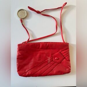 Vintage Kuang Huei 80’s red shoulder strap purse clutch handbag